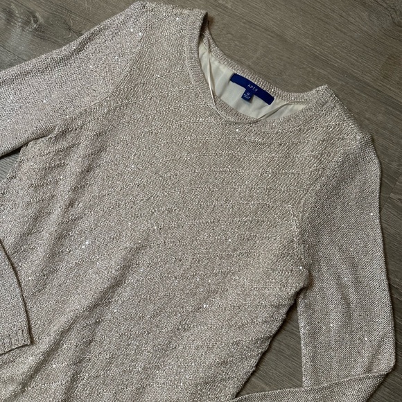 •APT 9• TOP - Picture 4 of 5